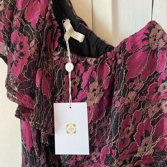 NWT WAYF Lacey Fuschia one shoulder floral dress Med - Picture 7 of 10